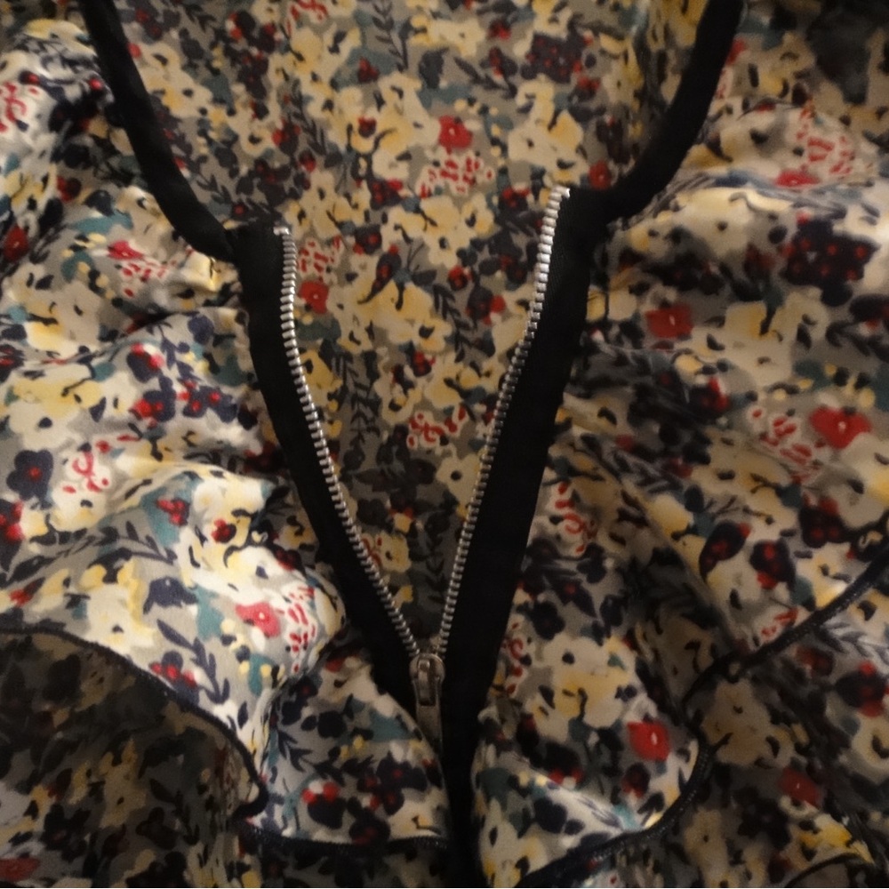 Multicolor Floral Zip-Front Top - Picture 4 of 5